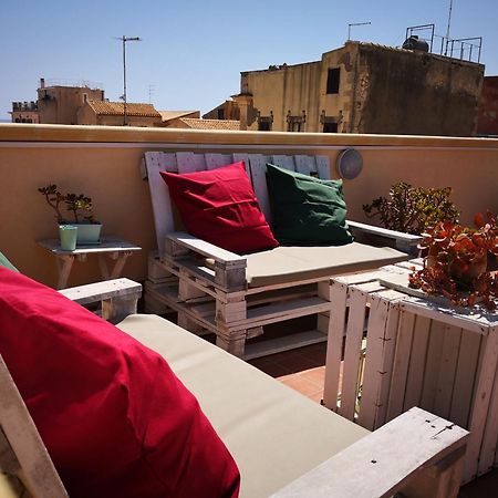 シラクーサ La Terrazza Sul Vicolo Bed & Breakfast エクステリア 写真