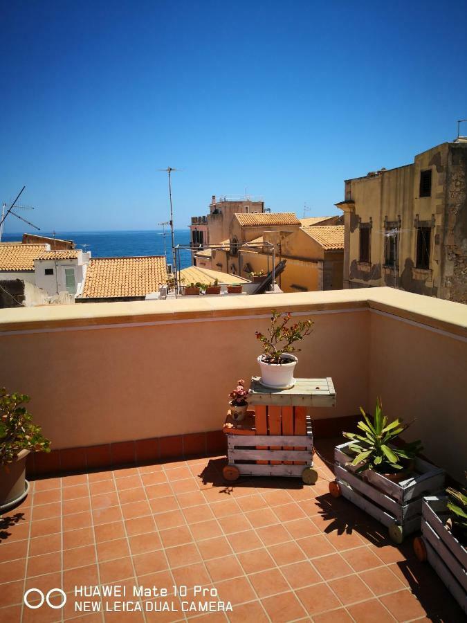 シラクーサ La Terrazza Sul Vicolo Bed & Breakfast エクステリア 写真