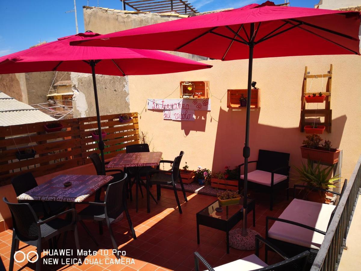 シラクーサ La Terrazza Sul Vicolo Bed & Breakfast エクステリア 写真